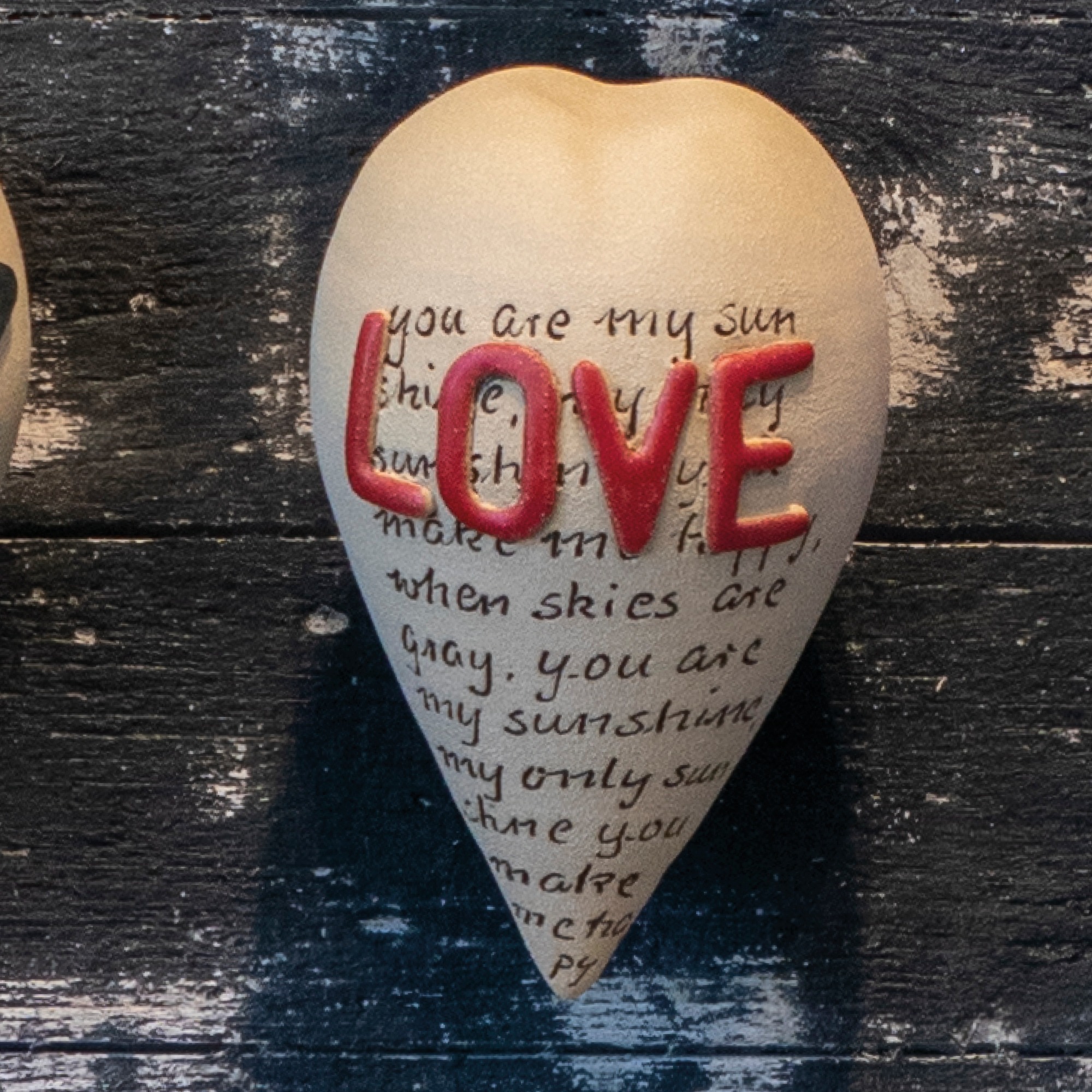 Heartbreaker "Love" (rot auf Lyrik)